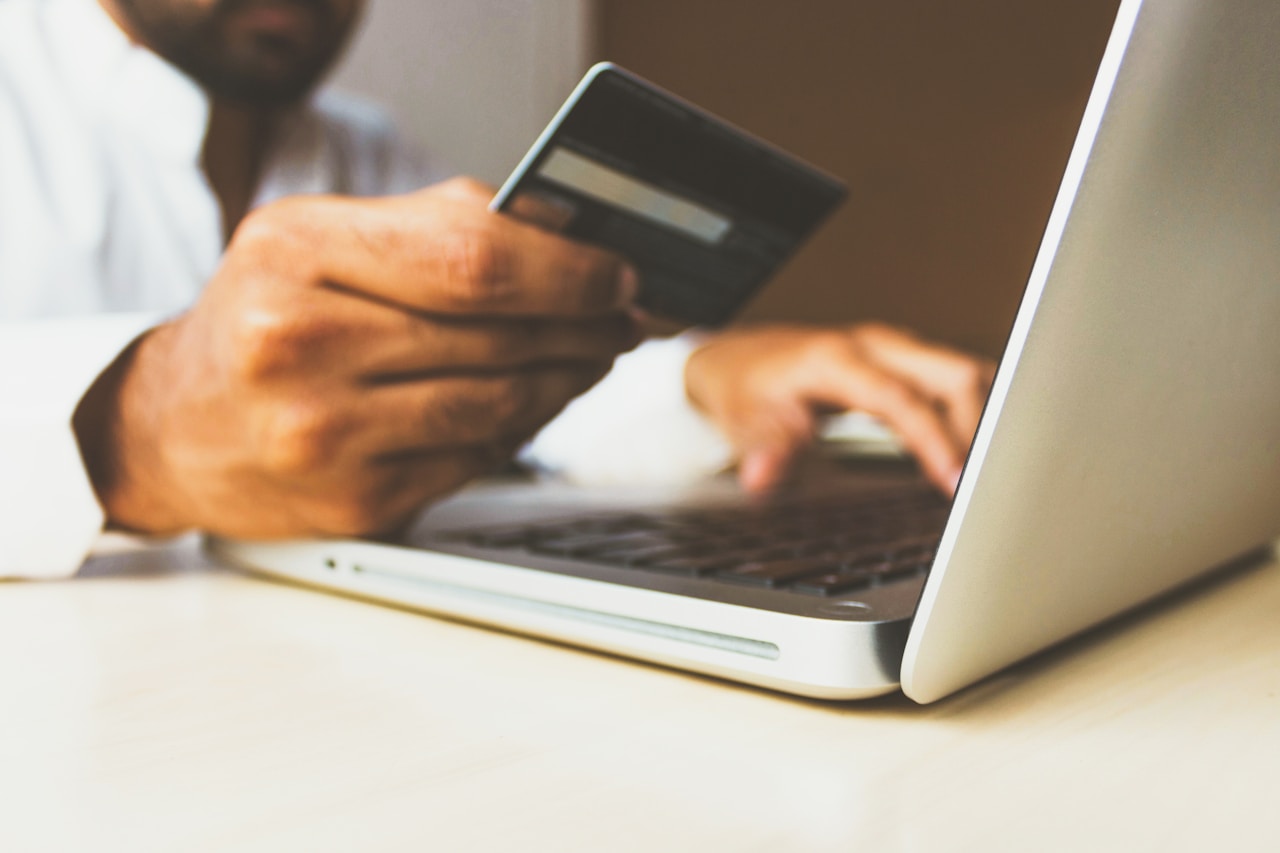 WooCommerce payment settings panel showing multiple gateway options